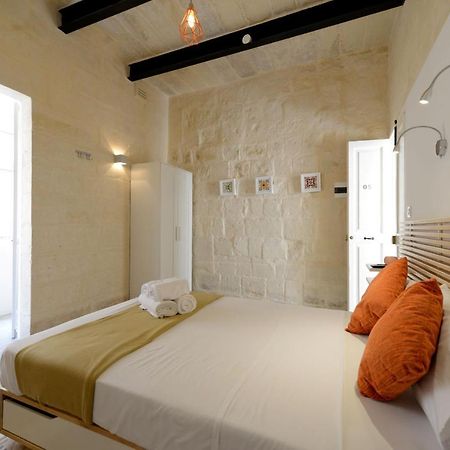 Private Rooms With Bathroom In Valletta Exteriör bild