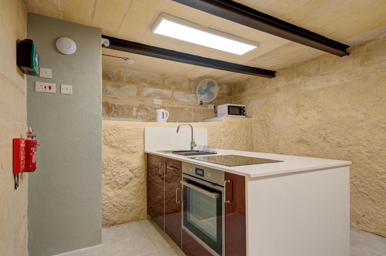 Private Rooms With Bathroom In Valletta Exteriör bild