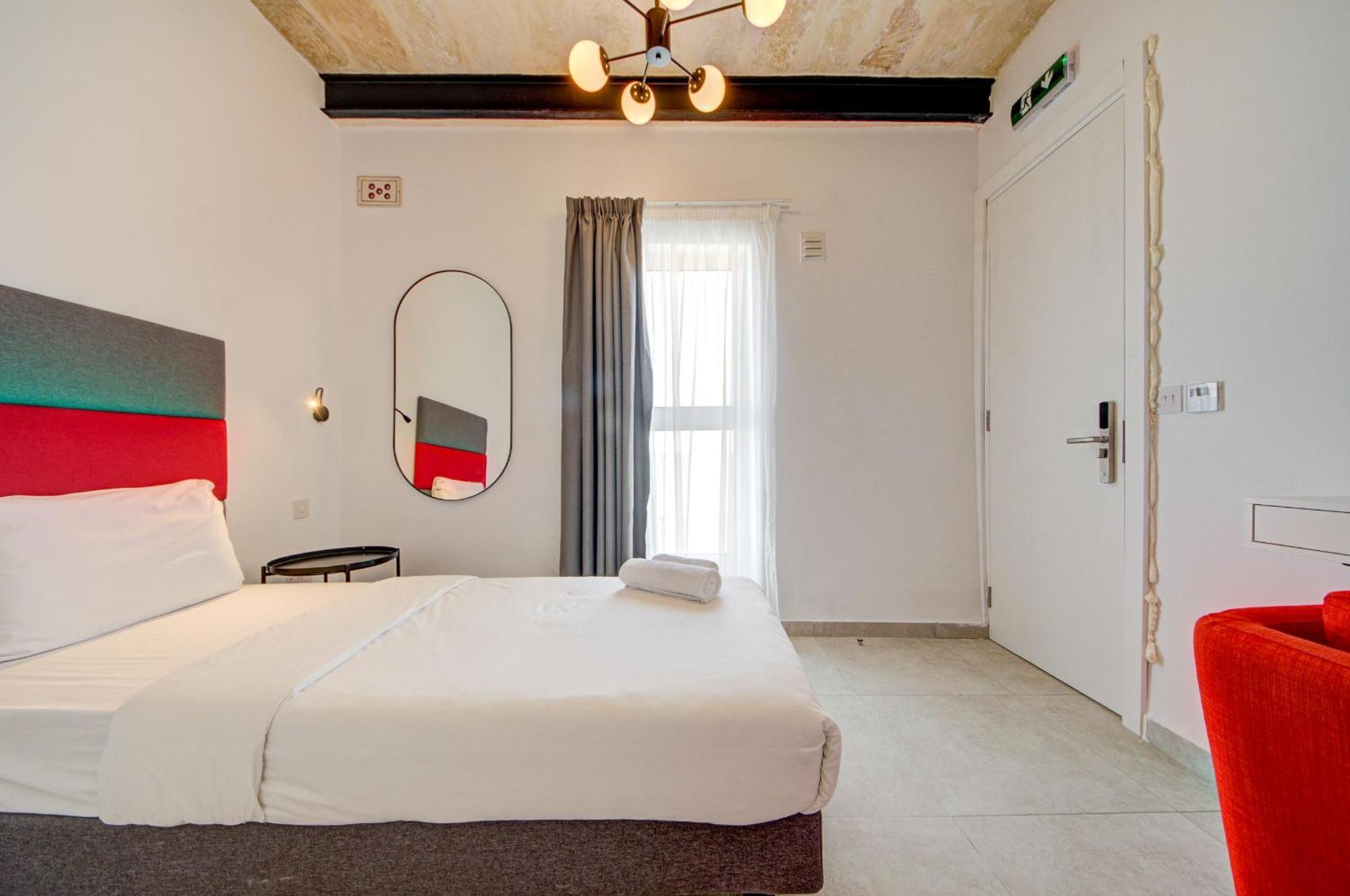 Private Rooms With Bathroom In Valletta Exteriör bild